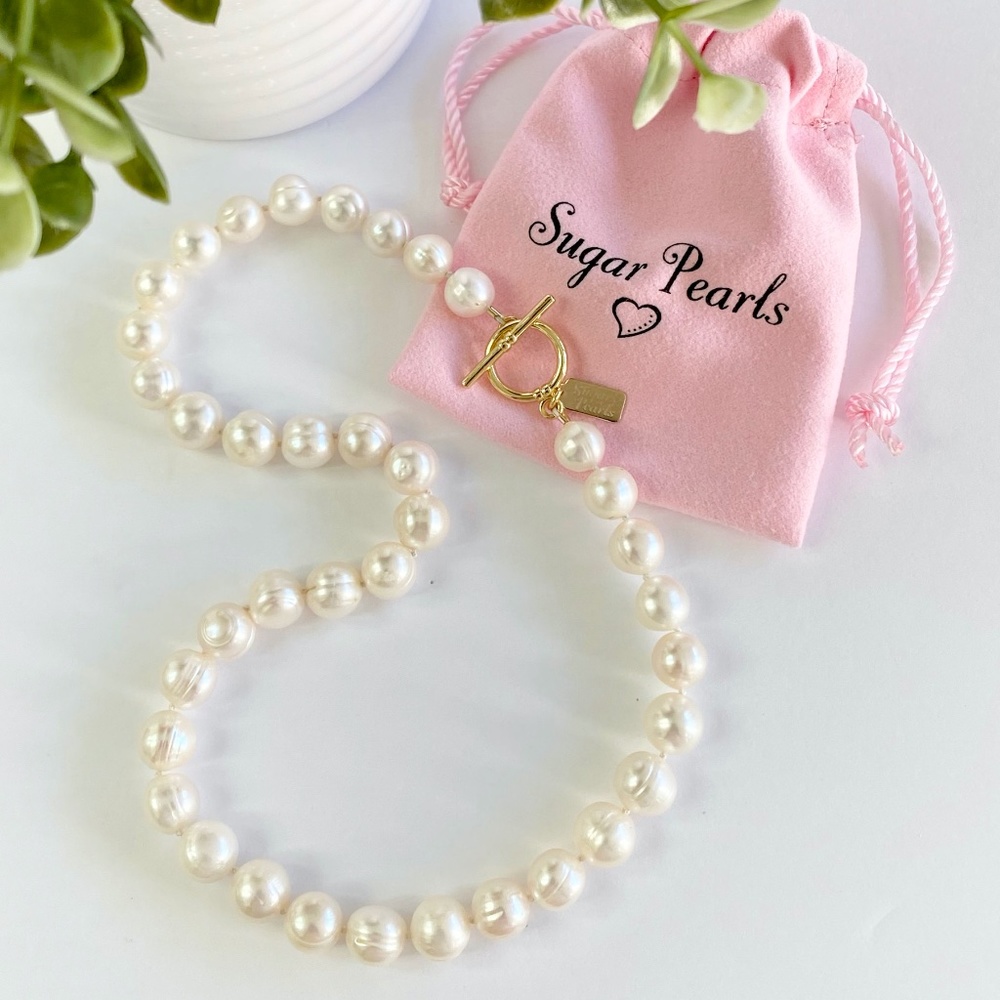 Freshwater Pearl Necklace with 14k Gold Toggle - Picture 2 of 5